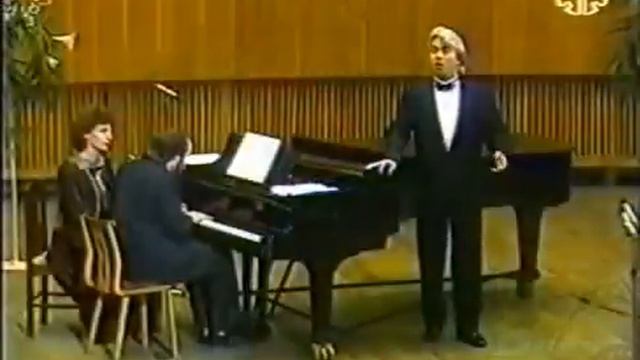 Amarilli, Mia Bella. G. Caccini (1602). Dmitri Hvorostovsky & Mikhail Arkadev. Krasnoyarsk, 1997. смотреть онлайн