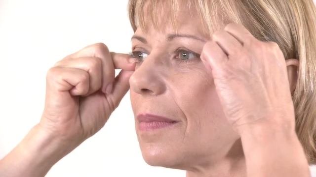 SERENAGE YEUX Baume regard revitalisant смотреть онлайн