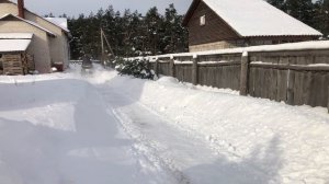 Чистим снег квадроциклом.