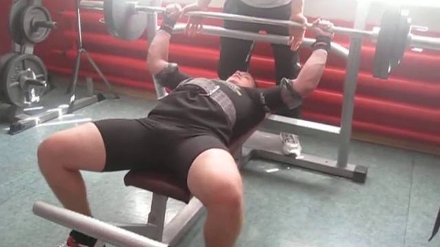 жим 125кг 16лет смотреть онлайн