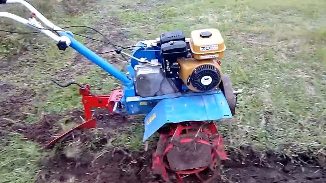 Мотоблок нева.вспашка плугом. смотреть онлайн