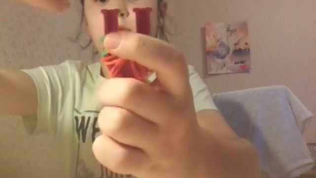 Плету перо из резинок! На рогатке ? смотреть онлайн