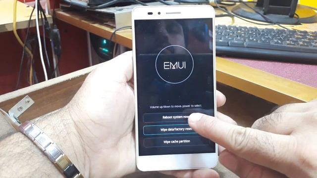 Honor 5x Hard Reset/Forget Password смотреть онлайн