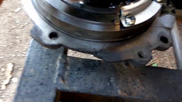 Ремонт двигателя R 195 краткий обзор робот... смотреть онлайн