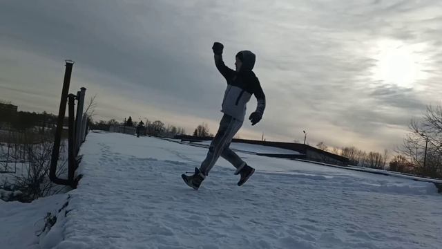 Прыжки в снег / Крутим сальто в снег / Боковое сальто