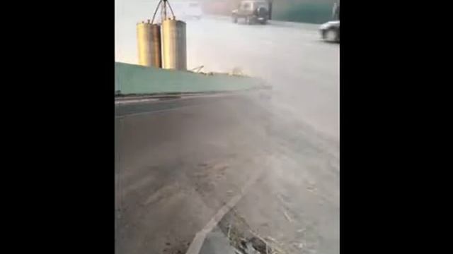 Владивосток, улица Днепровская ,не везде тротуары, пешеходных перехода два , бывают жертвы смотреть онлайн