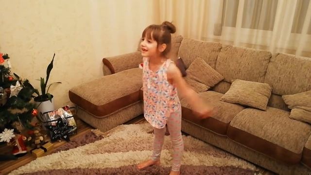 Зарядка для Детей под Музыку. Видео движения. смотреть онлайн