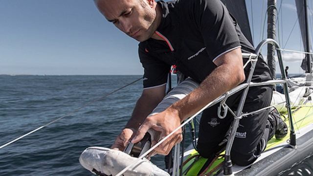 Vendée Globe 2020-21 FABRICE AMEDEO французский шкипер яхты NEWREST - ART & FENÊTRES покинул гонку! смотреть онлайн