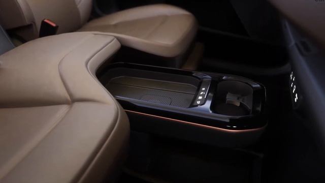 2024 Kia EV5 Production Model Revealed with a Cool-Looking Interior смотреть онлайн