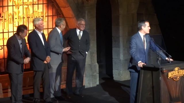 FULL Wizarding World of Harry Potter grand opening ceremony at Universal Studios Hollywood смотреть онлайн