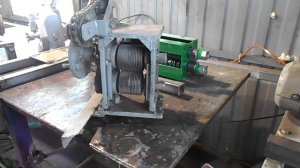 Станок для усиления профильной  трубы - своими руками !!!!!