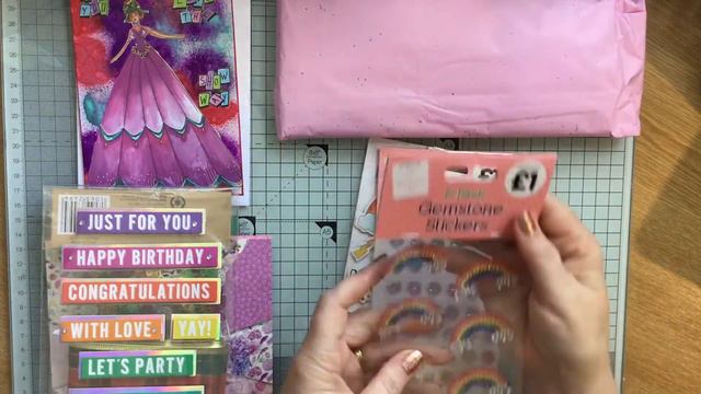 Rainbow Pocket Letter swap with Kim Kelly 🌈🌈🌈 смотреть онлайн