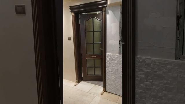 Лятящи Врати. Каубойска врата, отваря се в двете посоки - навън и навътре. Хит Дизайн Доор