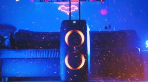 Соседи ПЕРЕПУГАЛИСЬ! Cамая МОЩНАЯ колонка JBL этого ГОДА! - JBL PARTYBOX 310