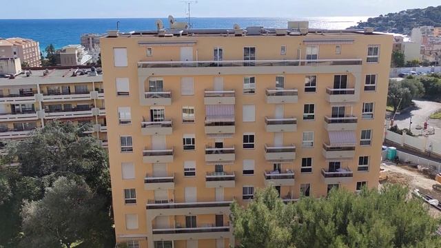 Франция Сводки - Обзор архитектуры южной Франции с балкона Кап Мартен смотреть онлайн