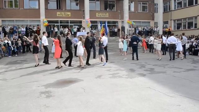 Школьный Вальс смотреть онлайн