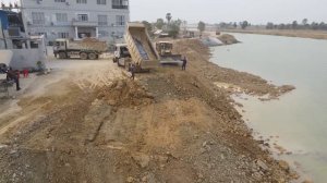 Строительство, укрепление берегов и расширение дороги