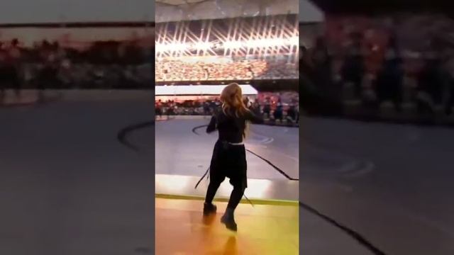 Legends never die - Chrissy Costanza's stage performance ? смотреть онлайн