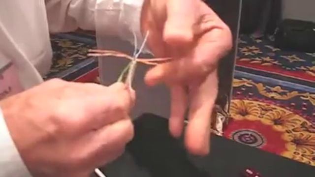 Platinum Tools EZ-RJ45 Cat 5/5E/6 Connector & EZ-RJPRO tool @ EDS 2011 смотреть онлайн