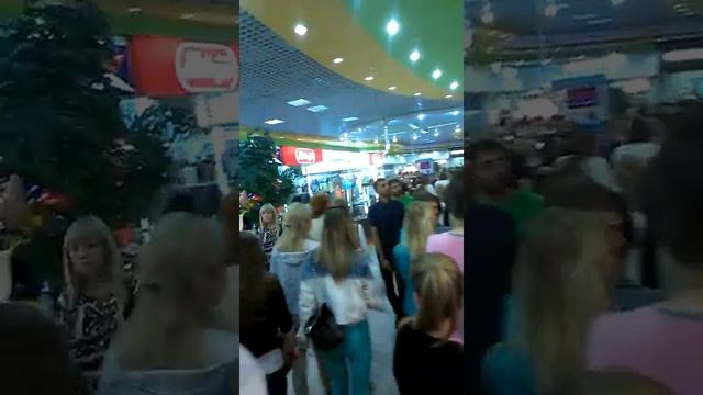 Ночь скидок в Коллаже смотреть онлайн