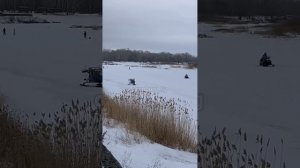 На Набережной веселятся