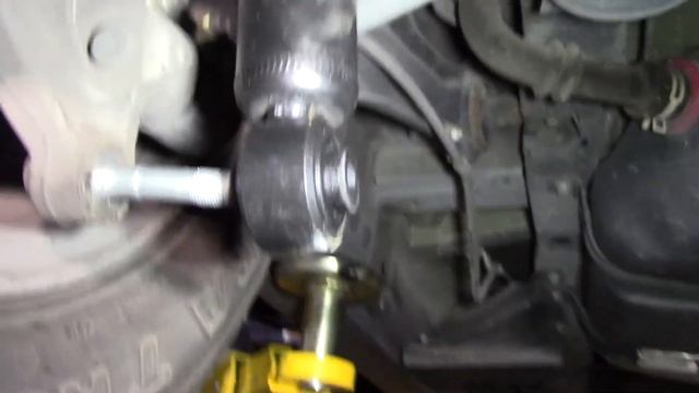 Installing New rear KYB Excel-G shocks on a 2014 Honda Odyssey. KG's Garage ep.16 смотреть онлайн