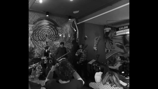 DUMA 4tet Live at Guzzo (Barcelona)- Dumas Blues смотреть онлайн