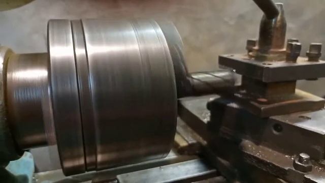 Токарный станок тв 16. Ремонт резцедержки. смотреть онлайн