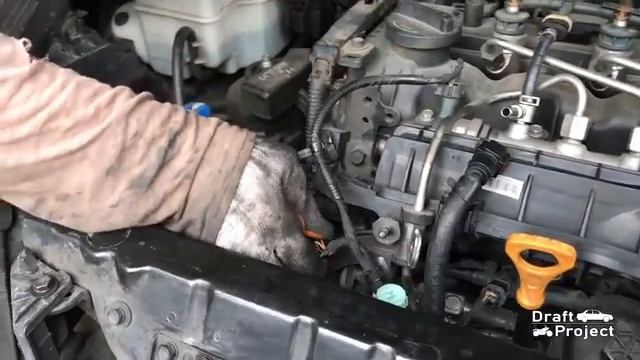 Intake Manifold Removal and Cleaning Part 1 - Hyundai Accent смотреть онлайн