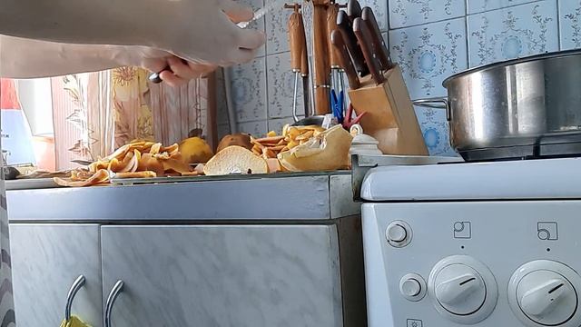 ?"ИДЕЯ=ЕДА" Айва Что можно приготовить из айвы-фруктовое рагу и напиток. смотреть онлайн