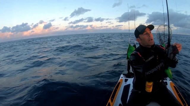 Early morning catching fish with the new Gulp Firetiger softbait смотреть онлайн