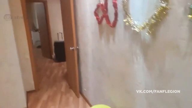 Насрали в коляску на стриме смотреть онлайн