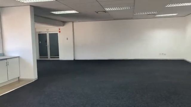 Very neat office space available for lease in the Bryanston business node смотреть онлайн