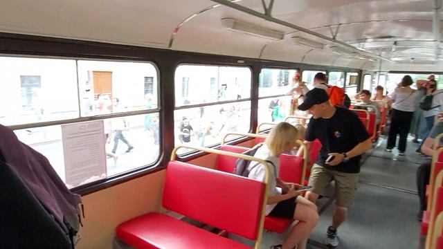 Праздник транспорта на Чистопрудном бульваре. Июль 2023. смотреть онлайн