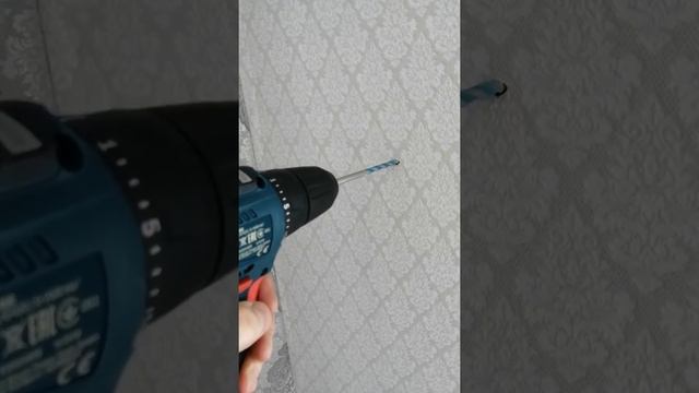 Многоцелевое сверло Bosch multi construction 6mm. Сверление отверстия в бетонной стене. смотреть онлайн