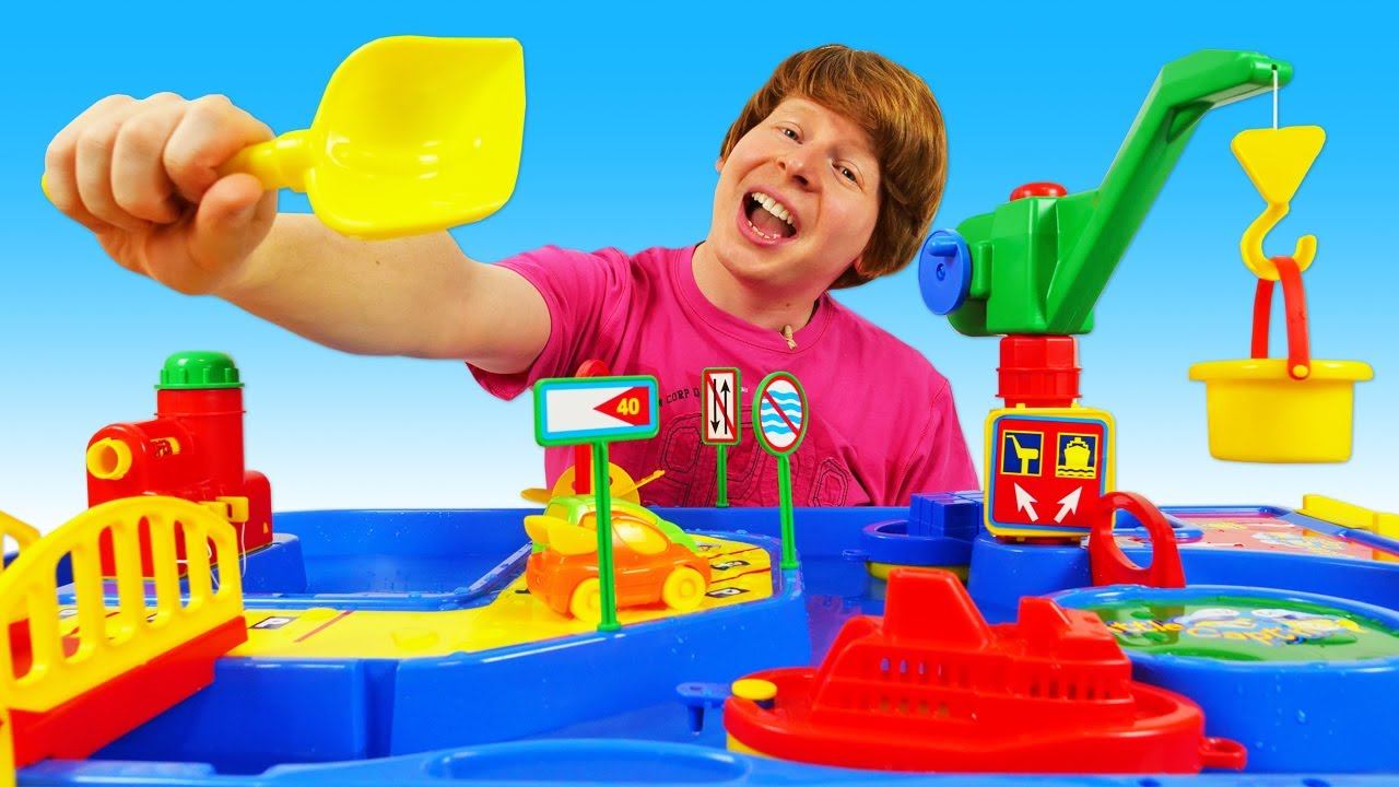 Игры в песок - Моя песочница. Видео для детей про порт, машинки и кораблики смотреть онлайн