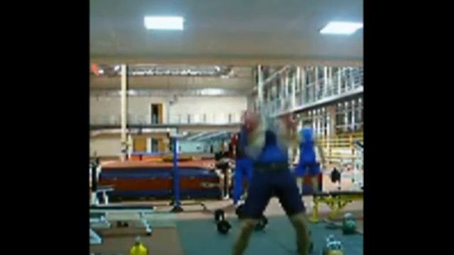 Онлайн Тренировка Ивана Денисова 19 октября 2010год. Подготовка к рекорду 116 подъемов смотреть онлайн