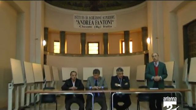 Clusone nuovo auditorium Istituto Fantoni Antenna 2 TV 240111.mpg смотреть онлайн