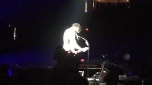 Josh Klinghoffer of RHCP solos «Heaven» by Talking Heads