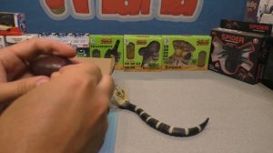 Интерактивная змея кобра на пульте управления