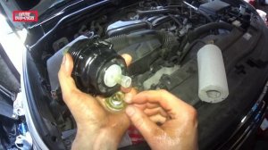 Toyota Land Cruiser 200:  Замена масла  в двигателе. замена масляного  фильтра ДВС