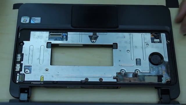 Hp  Mini 210 1000 Series   -210-1076nr Disassembly Remove Motherboard/hard Drive,kb,screen Cable