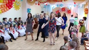 Флешмоб родители 82 детсад 9 гр Выпускной