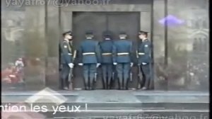 Смена караула у мавзолея В.И.Ленина