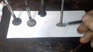 Как проверить выпускные клапана на качество.