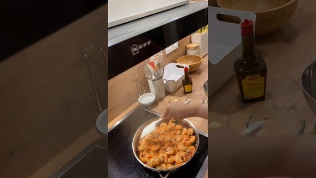 Салат с креветками.Сбалансированный ужин.По метаболическому принципу.ПП салатик? смотреть онлайн