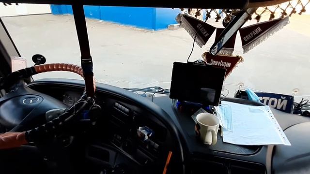 МЕРСЕДЕС АКТРОС, КАК ПОМЕНЯТЬ ПЕРЕДНЮЮ ПОДУШКУ смотреть онлайн