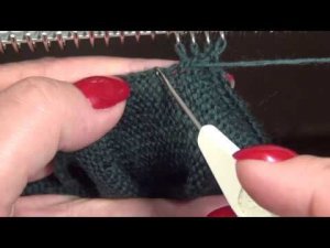 Обработка края изделия шнуром айкорд на вязальной машине