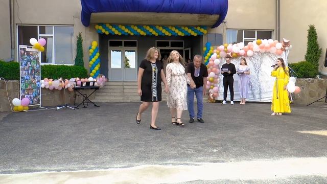 Випускний вальс 2023 смотреть онлайн