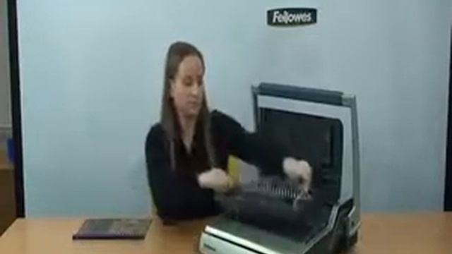 Переплетчик на пластиковую пружину Fellowes GALAXY 500 смотреть онлайн